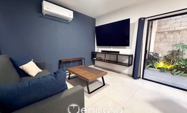 Casa en venta en Alta California- Dentro de coto, con excedente lateral