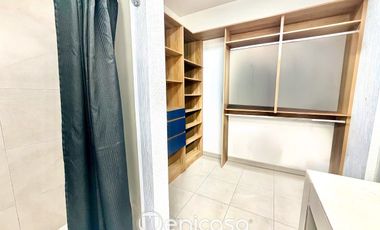 Casa en venta en Alta California- Dentro de coto, con excedente lateral