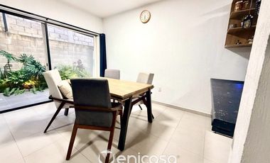 Casa en venta en Alta California- Dentro de coto, con excedente lateral