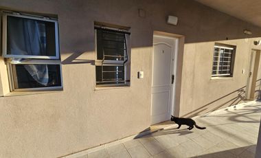 Departamento en Av Belgrano 1100