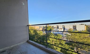 Departamento en Av Belgrano 1100