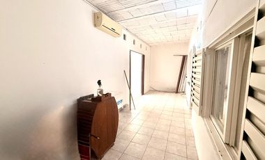 VENTA Casa interna, 3 dormitorios, patio y quincho con parrillero