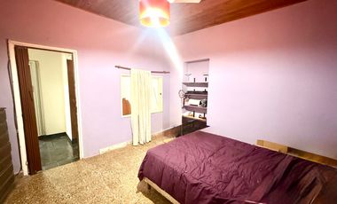 VENTA Casa interna, 3 dormitorios, patio y quincho con parrillero