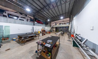 Galpón nuevo en venta | Ubicación estratégica sobre AO12 – Roldán