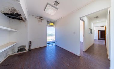 Galpón nuevo en venta | Ubicación estratégica sobre AO12 – Roldán