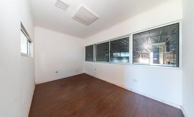 Galpón nuevo en venta | Ubicación estratégica sobre AO12 – Roldán