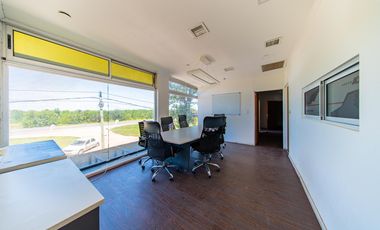 Galpón nuevo en venta | Ubicación estratégica sobre AO12 – Roldán