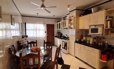 VENTA SEMIPISO 3 DORMITORIOS