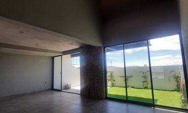 RENTA DE CASA EN VISTA ALTA EN TEQUISQUIAPAN