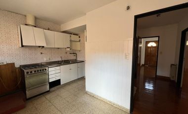 casa alquiler martinez 2 dormitorios garage.