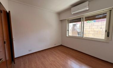 casa alquiler martinez 2 dormitorios garage.