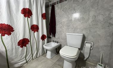 Venta PH 4 ambientes con patio en Wilde