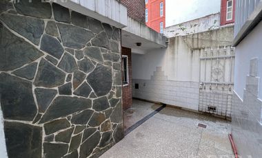 Venta PH 4 ambientes con patio en Wilde