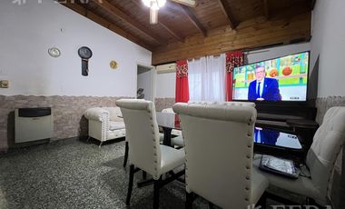 Venta PH 4 ambientes con patio en Wilde