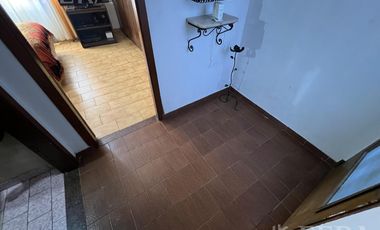 Venta PH 4 ambientes con patio en Wilde