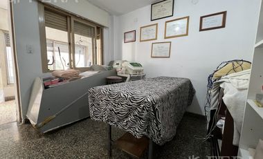 Venta PH 4 ambientes con patio en Wilde