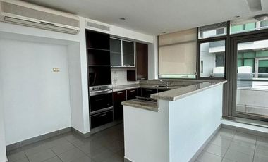 Departamento en Puerto Madero tres ambientes con excelente vista - Apto Crédito