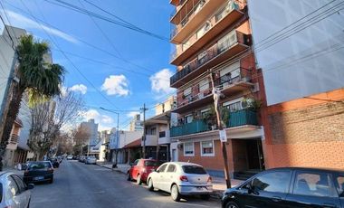 Departamento en Alquiler, Lanus