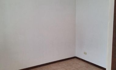 Venta PH - 3 ambientes - al frente - Sin expensas - con Patio - Lanús Este.