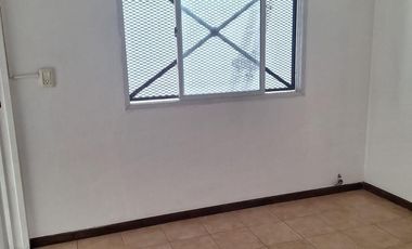 Venta PH - 3 ambientes - al frente - Sin expensas - con Patio - Lanús Este.