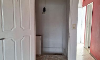 Venta PH - 3 ambientes - al frente - Sin expensas - con Patio - Lanús Este.