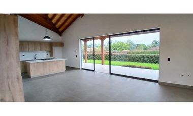 Casa campestre ubicada en el municipio de Rionegro Antioquia.