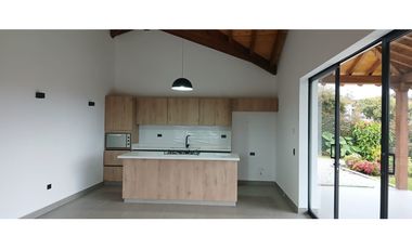 Casa campestre ubicada en el municipio de Rionegro Antioquia.