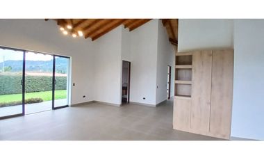 Casa campestre ubicada en el municipio de Rionegro Antioquia.