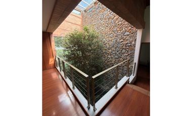 CASA EN VENTA EN EL ALTO DE LAS PALMAS ENVIGADO EN UNIDAD CERRADA