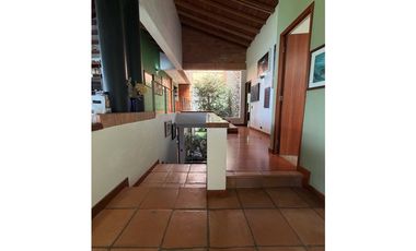 CASA EN VENTA EN EL ALTO DE LAS PALMAS ENVIGADO EN UNIDAD CERRADA