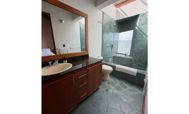 CASA EN VENTA EN EL ALTO DE LAS PALMAS ENVIGADO EN UNIDAD CERRADA