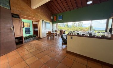 CASA EN VENTA EN EL ALTO DE LAS PALMAS ENVIGADO EN UNIDAD CERRADA