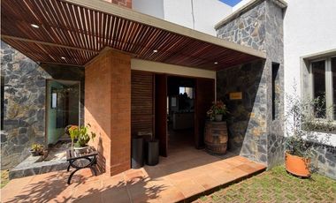 CASA EN VENTA EN EL ALTO DE LAS PALMAS ENVIGADO EN UNIDAD CERRADA