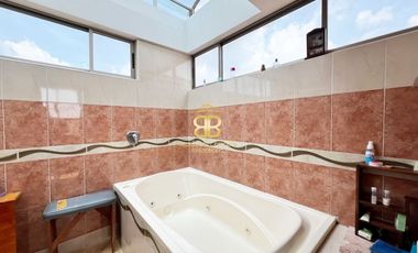 SE ARRIENDA CASA EN CHIA VEREDA TIQUIZA