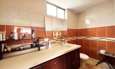 SE ARRIENDA CASA EN CHIA VEREDA TIQUIZA