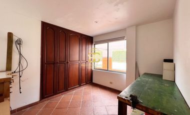 SE ARRIENDA CASA EN CHIA VEREDA TIQUIZA