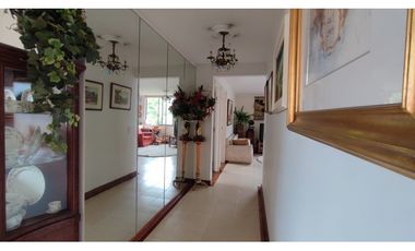 VENTA DE APARTAMENTO POBLADO MEDELLN
