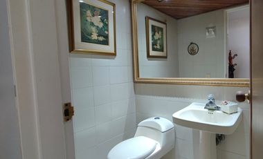 VENTA DE APARTAMENTO POBLADO MEDELLN