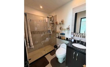 En venta casa en conjunto cerrado