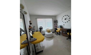 En venta casa en conjunto cerrado