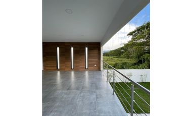 CASA CAMPESTRE EN VENTA – CARTAGO