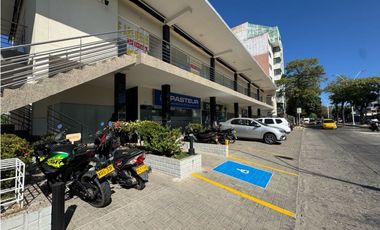 Amplio local comercial