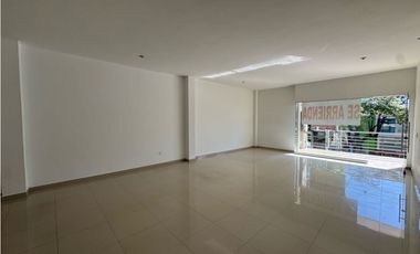 Amplio local comercial