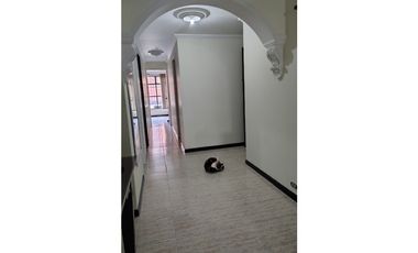 VENTA DE APARTAMENTO LA AMERICA RANGO 5 D