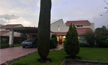 Arriendo espectacular casa en Conjunto Vizcaya en Cota
