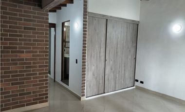 Casa en venta Remodelada Suramérica Itagüí