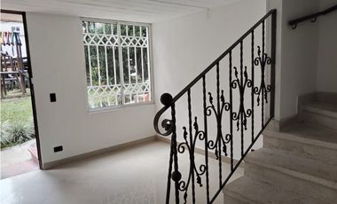 Casa en venta Remodelada Suramérica Itagüí