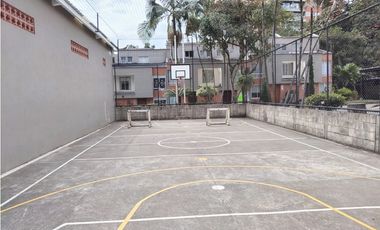 Casa en venta Remodelada Suramérica Itagüí