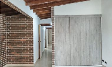 Casa en venta Remodelada Suramérica Itagüí