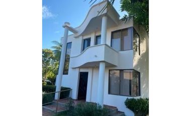 VENDO CABAÑA EN COVEÑAS PRIMERA ENSENADA